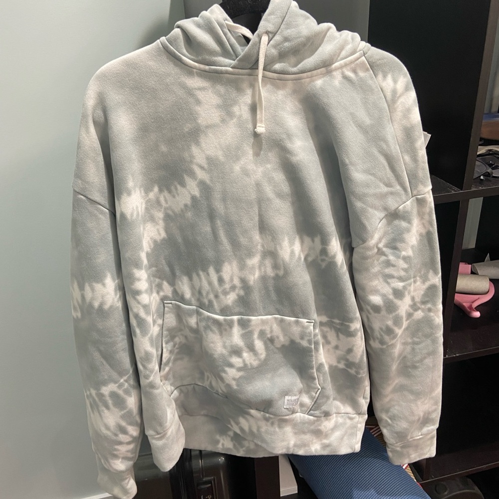 New hollister hoodie